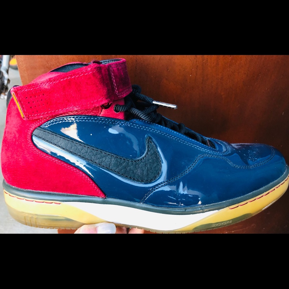 Nike Air Force 25 basketball shoes